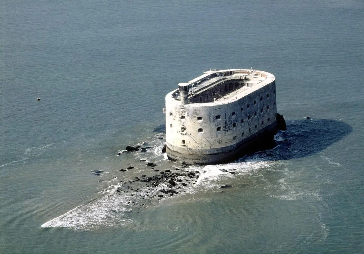 Comment a été construit le Fort Boyard : l’incroyable défi maritime du XIXe siècle